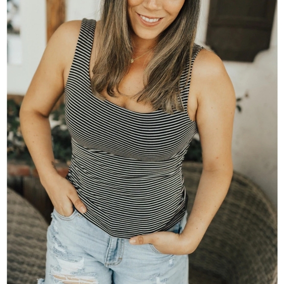 Black and white stripe Carly Jean CJLA tank top - Picture 4 of 4